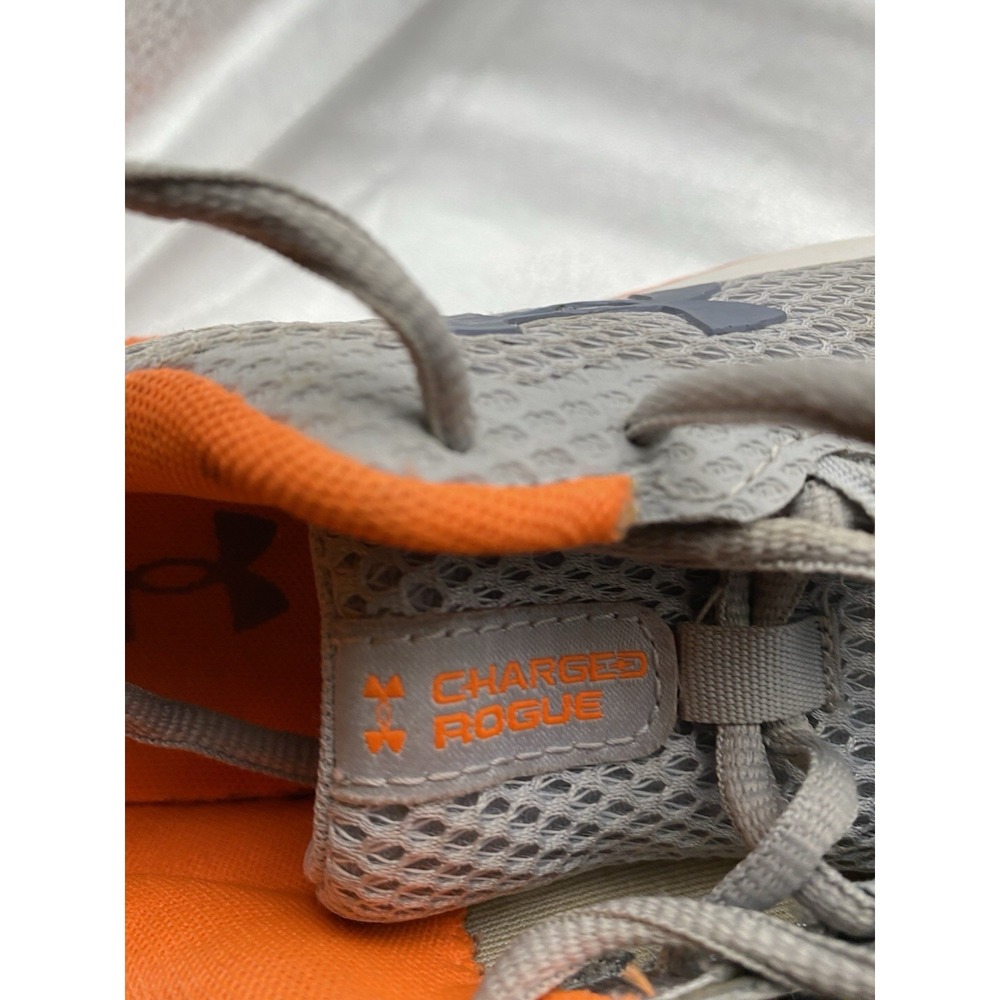 Under Armour Charged Rogue Kids Gray Orange Athletic Shoes Lace Up US 4Y - Picture 4 of 6
